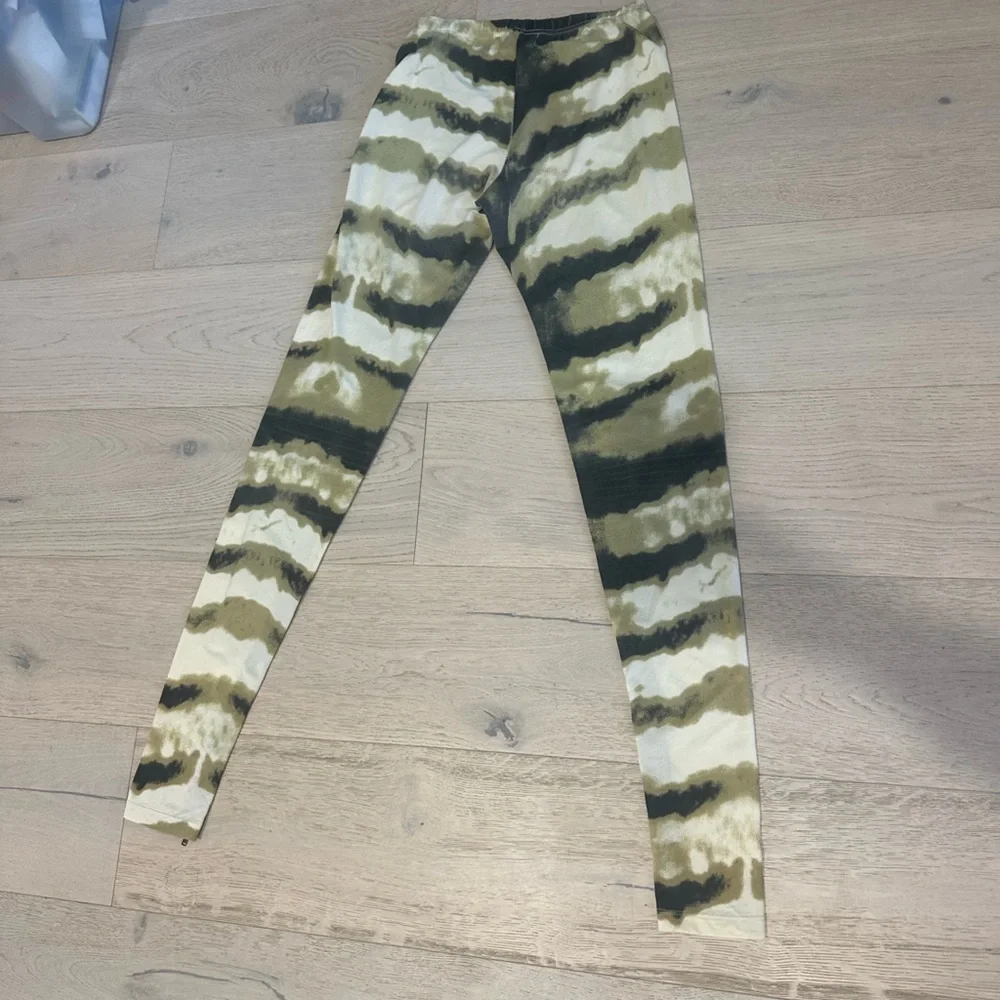 Spell Leila Feather RARE HTF early Spell Black and Tan Striped Leggings AUS 8=4 - Picture 6 of 17
